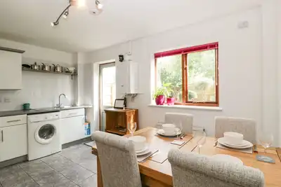 Image de 16 Mythern Meadow, pet friendly, with a garden in Bradford-On-Avon