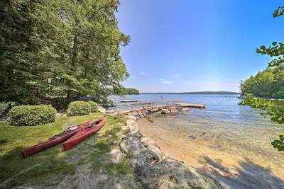 Image de Sebago Lake Gem on Private Cove w/ Boat Dock!