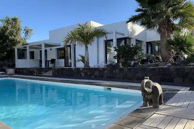 Magnifique villa au pied du volcan