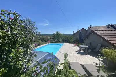 Image de 240m2 Family House with Heated Swimming Pool in Winegrower Village