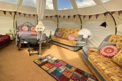 Image de Valentina-Premium-Tente-Salle de bain privée séparée-Vue sur Jardin
