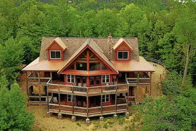 Image de Stunning Views & 4-King Suites, A Dog-Friendly Cabin with Stunning Views