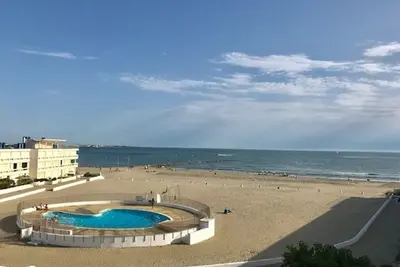 Image de As13993- P2 Vue mer avec piscine direct sur plage