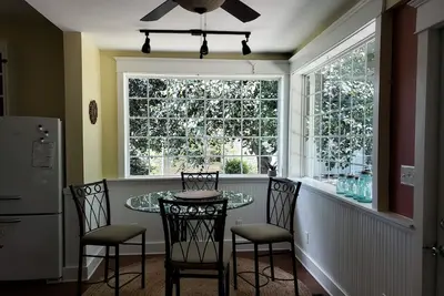 Image de Shenandoah Sweet - Enjoy Spring blossoms in the Valley!