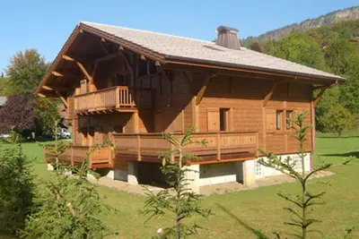 Image de Chalet spacieux 12 pers, animaux admis, parking, Wi-Fi