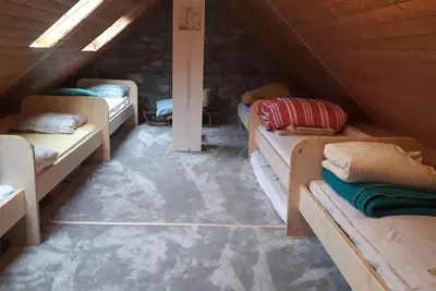Image de chalet dans petit village Hautes Pyrénées à proximité de balades et randonnées