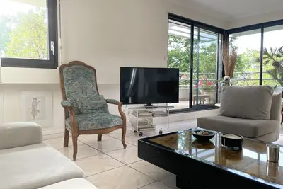 Image de Appartement en copropriété à 3 minutes de la plage Pereire