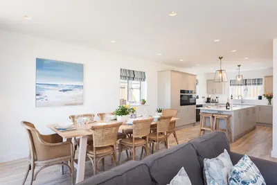 Image de Brand New Luxury villa on Treyarnon Beach sleeps 8, Dog Friendly