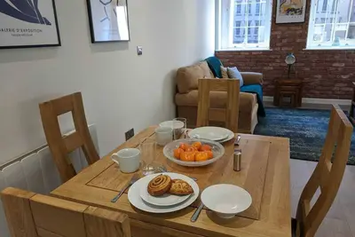 Image de **Luxury - 2 Bed ** City Centre Location - Parking
