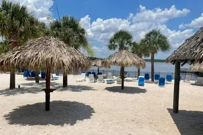 Image de Amazing Villa near Disney at the Bahama Bay Resort by RedAwning