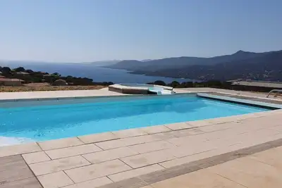 Image de Villa Contemporaine D'exception Ă 5 min de Propriano