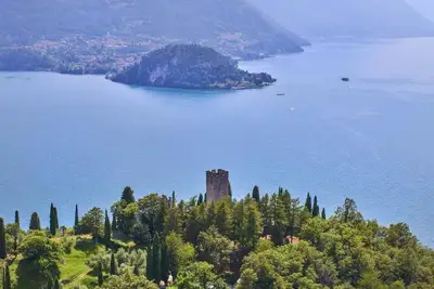 Image de Exclusive Villa With Fantastic Lake View