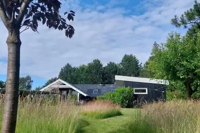 Image de Cozy cottage a few meters from fantastic views of Sejrøbugten