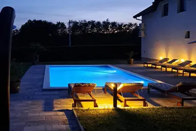 Image de Maison confortable de 5 chambres Ă .