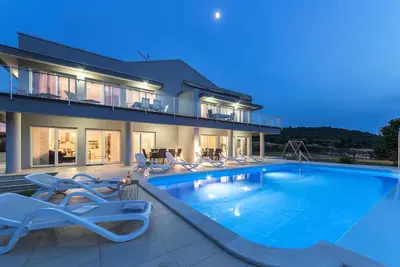 Image de Magnifique appartement à Banjole