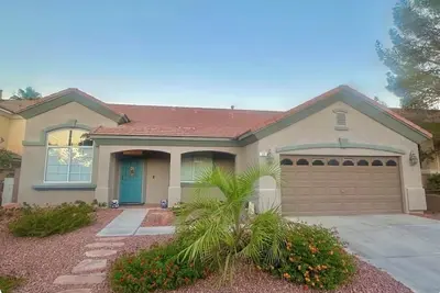 Image de 4 Bedroom Green Valley Ranch Retreat With Hot Tub