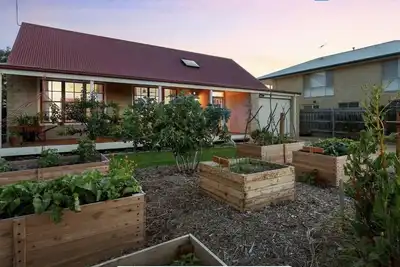 Image de Warrangine Bay view retreat is a real jewel of the Mornington Peninsula.