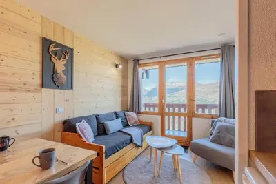 Image de À 100m des pistes de ski, 3ème étage, vue montagne, balcon, télévision, casier à ski, 27m²