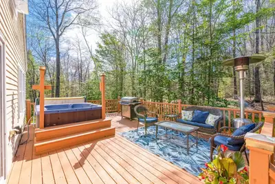 Image de Upscale, Dog friendly, Perfect for Families, Games, Hot tub