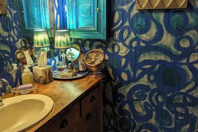 Image de Luxe Quiet Artist Cabin in the Woods w/ Park-Like only 2m from Lake Somerville