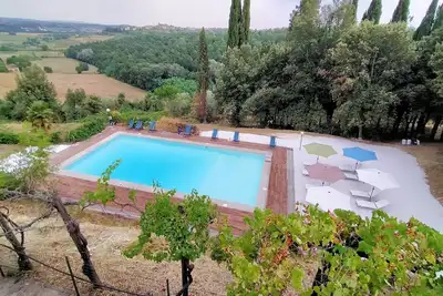 Image de The hunter house is located in the grounds of the historic Villa Meleto estate.