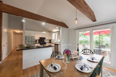 Image de Air Conditioned, King bed Comfort. Dog friendly