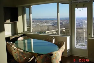 Image de Spectacular views minutes from downtown Montréal