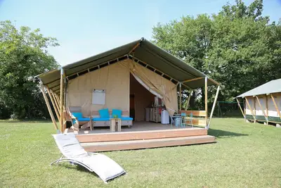 Image de Lodge Tent Prestige, swimmingpool and near all attractions of Dordogne