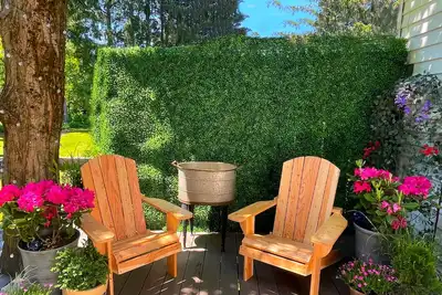 Image de The perfect home to escape to! Ask us about monthly or seasonal rentals!