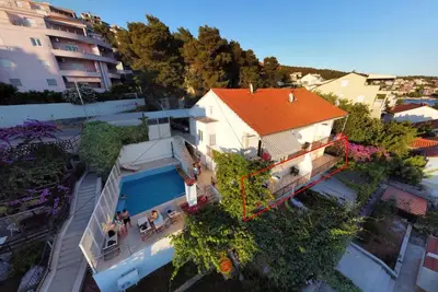 Image de A3-90m2 apt w shared pool & balcony, next to beach