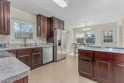 Image de Vb Towncenter Ranch Stocked w/ Firepit & Free Wood