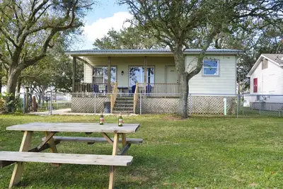 Image de Make Memories and let Your Fun-family Fishing & Hunting Adventure Start Here