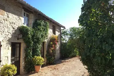 Image de Charming, Spacious Dog-Friendly Holiday Rental with 2 Houses & Large Heated Pool