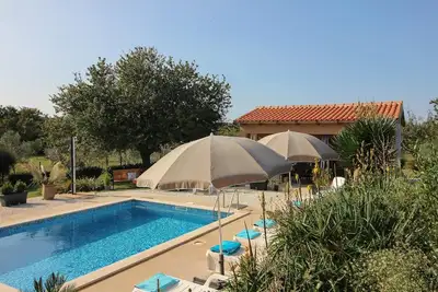 Image de Maison de vacances Ližnjan pour 1 - 8 personnes avec 4 chambres à coucher - Maison de vacances