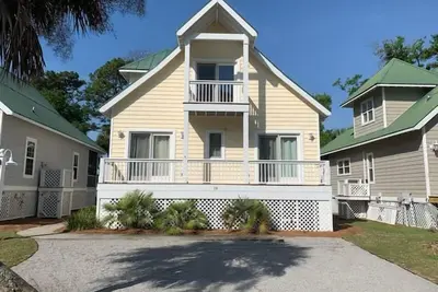 Image de Fantastic 3 Bedroom 3 Bath house on Ocean Creek Golf Course