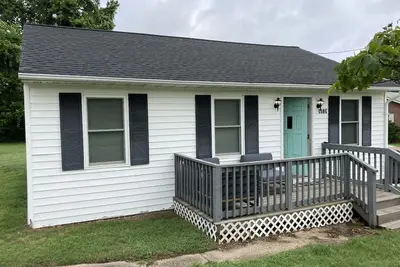 Image de Cute Country Stay! Convenient to Williamsburg!