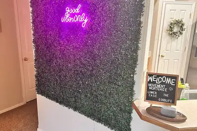 Image de Large yard, kids playroom, an adult game room, a selfie wall and much more!