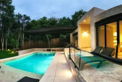 Image de Stunning  Six Bedroom Villa with Pool near Tulum