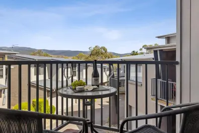 Image de Apres 9 is a comfortable 3 bedroom apartment