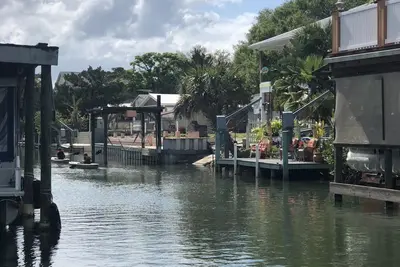 Image de Reel Paradise Cottage- Canal Front- Bring your Boat to our 50’ Dock!