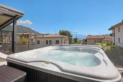 Image de Appartement Villa Donne del Lago Valentina avec vue sur le lac A/C & Wi-Fi