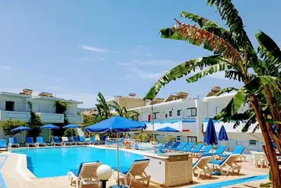 Image de Cosy Studio 10 in residence with swimming pool!