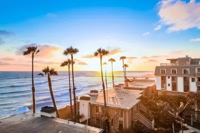 Image de Corner Top Level 2-bedroom on Oceanfront- Sleeps 6 - D313 North Coast Village