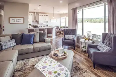 Image de ‘Vistas Bonitas’ Home w/ Patio: 7 Mi to Snowbowl!