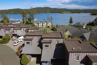 2 Bedroom Sooke Townhome