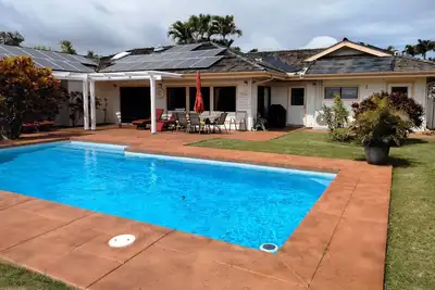 Image de Beautiful 3 Bed Home With A/C. Upgraded Pool Area. Avg $700 - $770 Per Night
