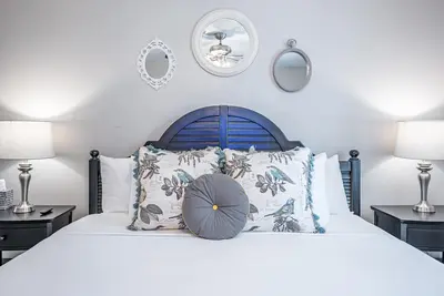 Image de Quiet 4br Split-Level • Near LakePoint & Hospital