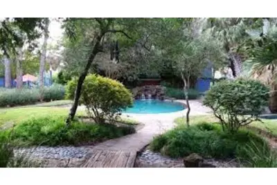 Image de Comfy apartment with beautiful pool & jacuzzi