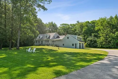 Image de Heated Pool! Gorgeous Home and a Short Drive to Downtown Kennebunkport & Beaches