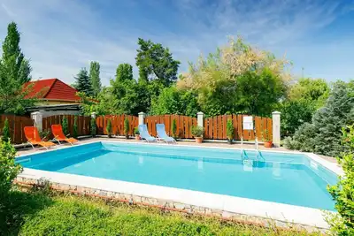 Image de Bel appartement pour 4 personnes avec piscine, Wifi, climatisation